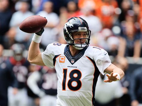 Peyton Manning Breaks Single Season Touchdown Passes Record Cbs News