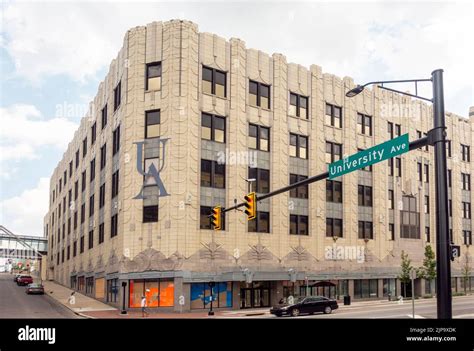 The University Of Akron Downtown Campus In Akron Ohio Stock Photo Alamy