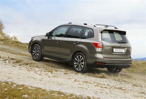 Photos Subaru Forester très léger facelift Moniteur Automobile