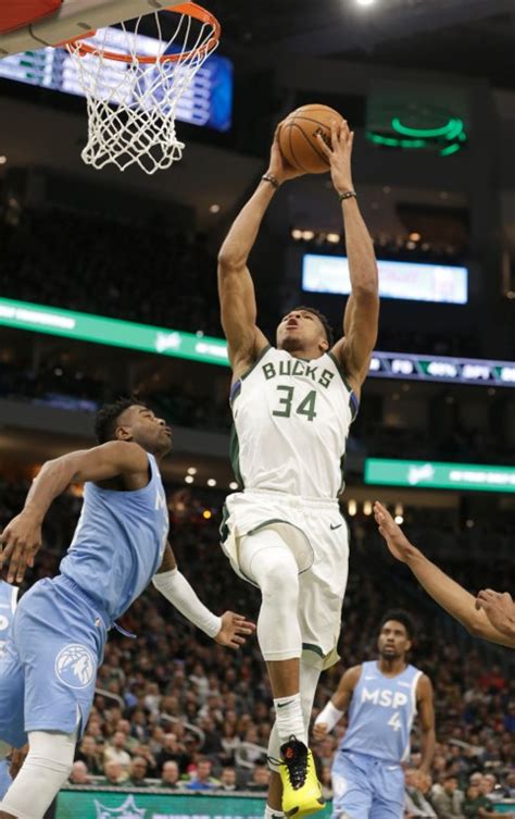 Con 32 Puntos De Antetokounmpo Bucks Ganan 106 104 A Wolves La Hora