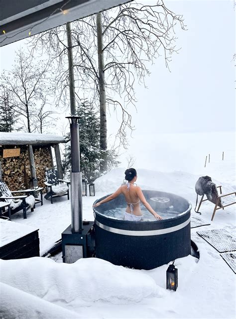 Cô gái Việt diện bikini tắm hồ băng giữa giá lạnh C ở Phần Lan Đời sống ZNEWS VN