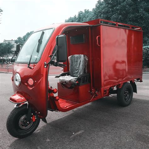 Electric Delivery Tricycle With Enclosed Box Lv Bao Electric Technology