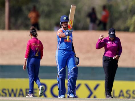 Indian Wicketkeeper Richa Ghosh Shatters Multiple Records With Scintillating Half Century In