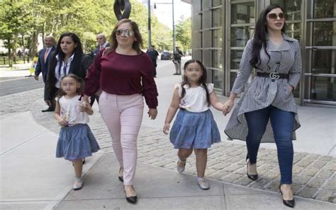 Las Hijas De Emma Coronel No Podr N Ver A Su Madre Hasta Que Cumplan