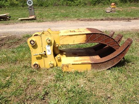 GRAPPLE THUMB CAT HYDRAULIC EXCAVATOR BUCKET DEMO CATERPILLAR 315 300