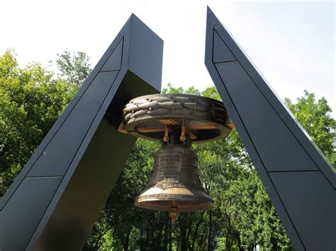 Памятник освободителям Донбасса - Твоим освободителям, Донбасс
