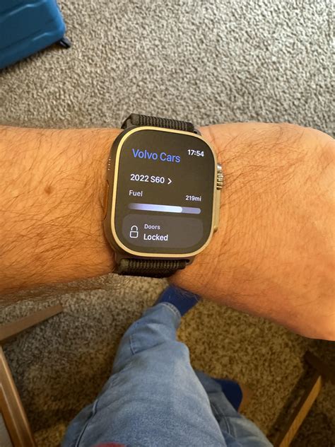 I can’t believe it. I just locked my Vo with my watch. : r/Volvo