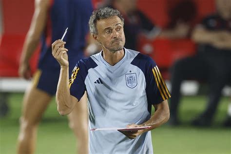 Luis Enrique será presentado este miércoles como entrenador del PSG