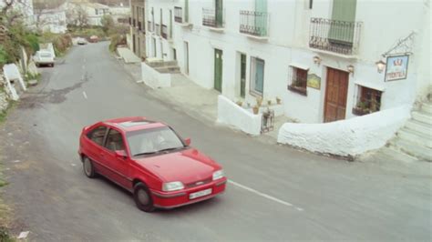 IMCDb org 1985 Opel Kadett GSi 1 8 E in Así como habían sido 1987