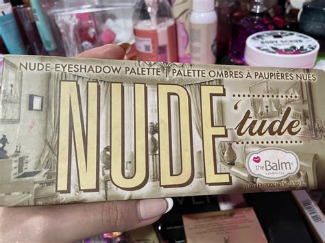 Nude The Balm Kesehatan Kecantikan Rias Wajah Di Carousell