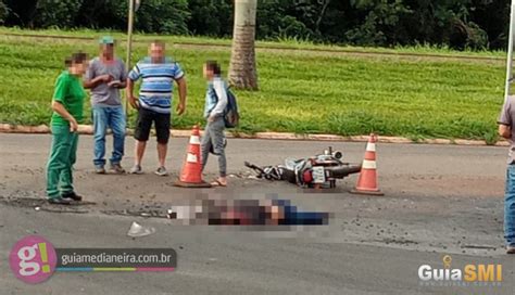 Jovem De Anos Morre Em Acidente Envolvendo Moto E Caminh O Em C U Azul