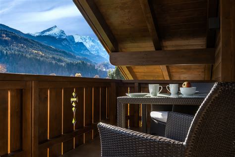 Aurum Lodge Ferienwohnungen Alpina In Garmisch Partenkirchen