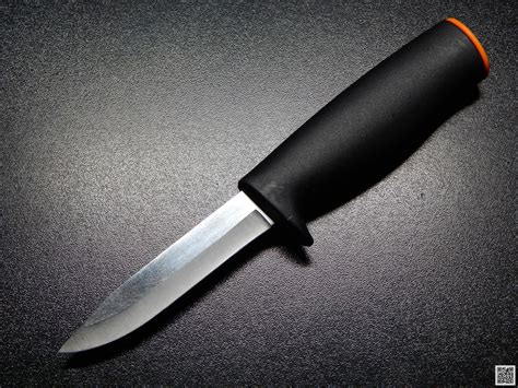 Fiskars k40 какая сталь