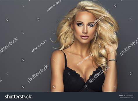 Sensual Beautiful Blonde Woman Posing Girl Stock Photo 514963552 Shutterstock
