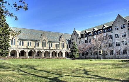 Dominican University (Illinois) - Wikipedia