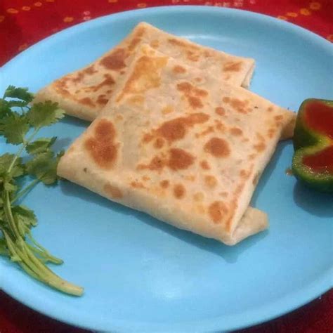 How To Make Mughlai Chicken Paratha Recipe