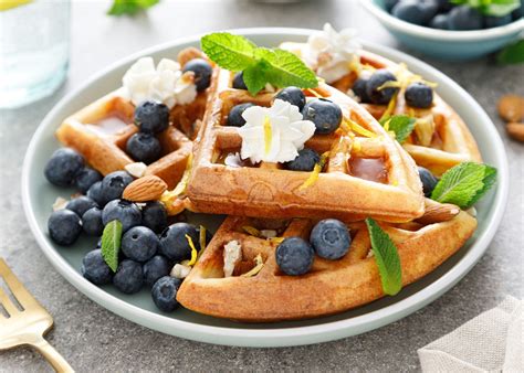 Cómo hacer WAFFLES caseros PequeRecetas