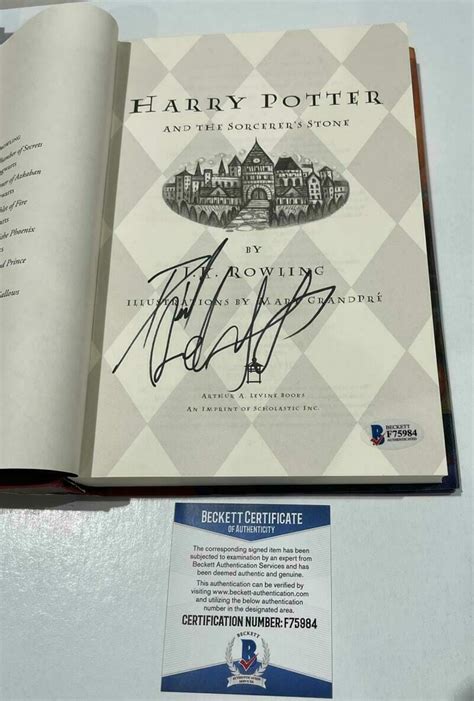 Daniel Radcliffe Signed Harry Potter And The Sorcerer S Stone Book Beckett 103 Autographia