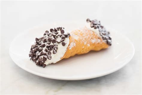 Cannolis Cookies And Italian Pastry — Gerardos Italian Bakery