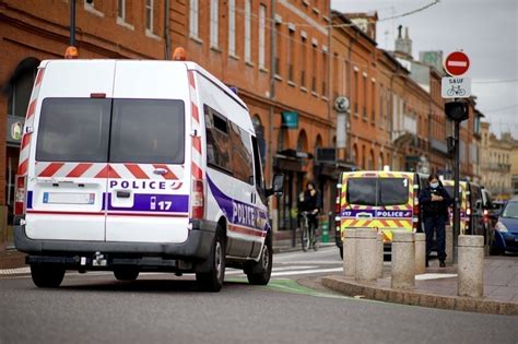 Toulouse Fortement alcoolisé il menace des passants avec un tesson de