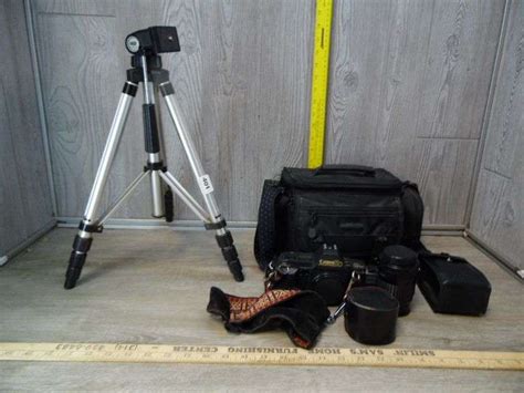 Canon T70 Camera, Lenses, Tripod & Carry Bag - Dunker Auction