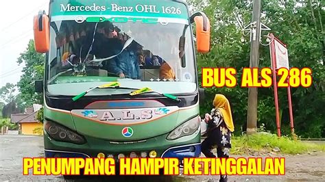 Bus Als Istirahat Di Rm Cemerlang Penumpangnya Hampir