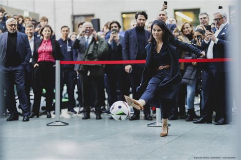 Kick Off Zur Fussball Em Im Auswaertigen Amt Germanyinusa