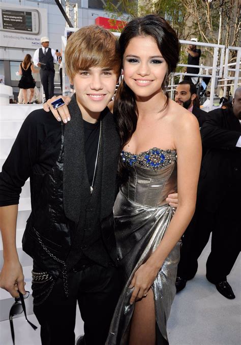 Selena Gomez Y Justin Bieber Son Novios La Estacion Del Amor Net