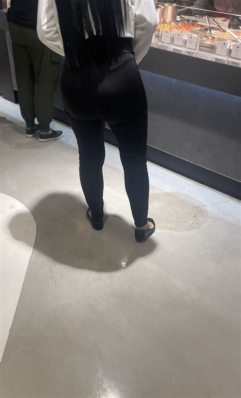 Latina Ass Spandex Leggings Yoga Pants Forum