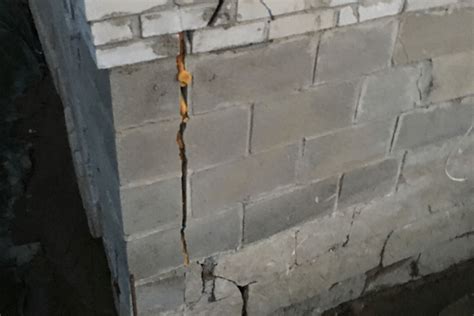 Foundation Cracks And Spots Accl Waterproofing