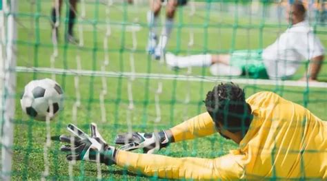 The Complete Goalkeeper Training Guide Drills And Tips