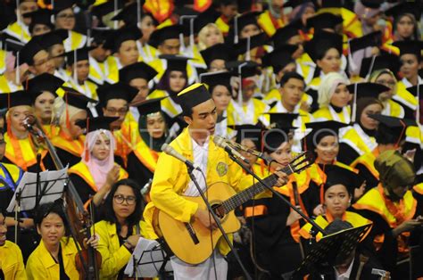 Pengamen Mahasiswa Universitas Indonesia Antara Foto