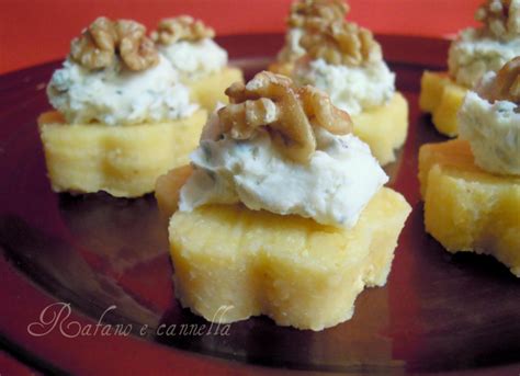 Fiori Di Polenta Con Gorgonzola E Noci