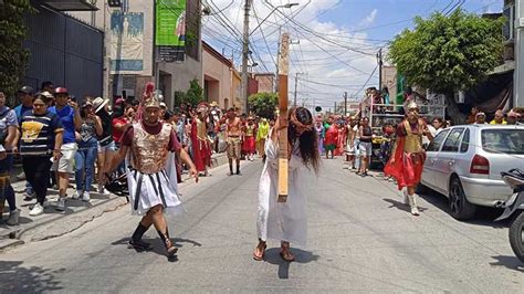 Comienza La Representaci N Del Viacrucis En El Barrio De San Miguel En