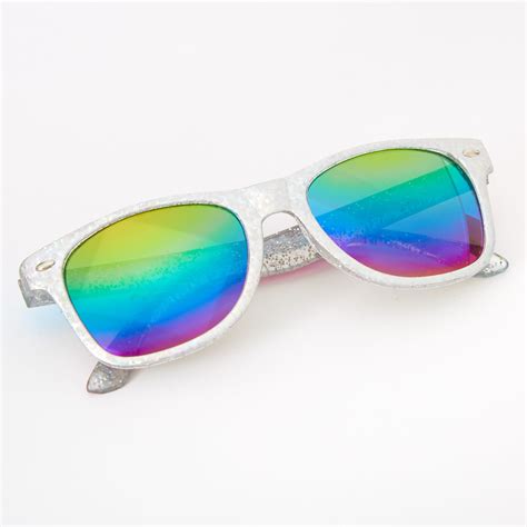 Claire S Club Holographic Retro Sunglasses Claire S Us