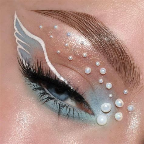 23 Best Angel Makeup Ideas For Halloween Artofit