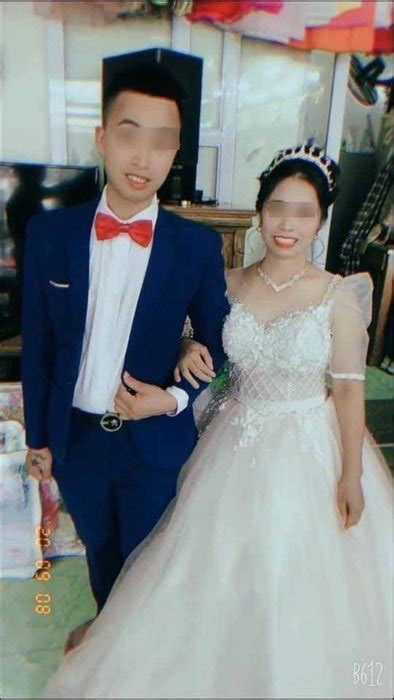 【真爱挡不住 】27岁男子跟嫩妻离婚⚡和47岁网恋大妈结婚！