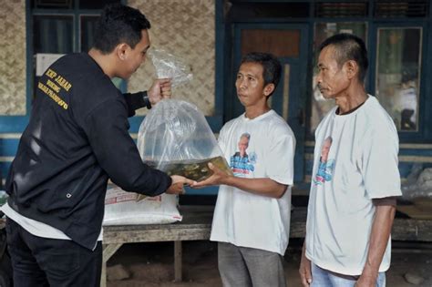 Knp Dukung Ganjar Beri Bantuan Benih Ikan Kepada Nelayan Di Waduk Jatiluhur