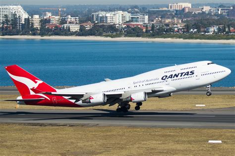 Goodbye Queen Of The Skies Qantas Bids Farewell To Boeing 747 After 50 Years