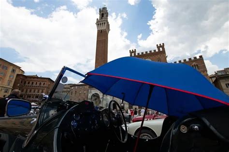 Mille Miglia La Sosta A Siena Giornale Di Brescia