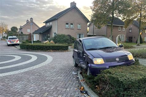 Gewonde En Flinke Schade Bij Botsing Tussen Twee Auto S Drossard De La