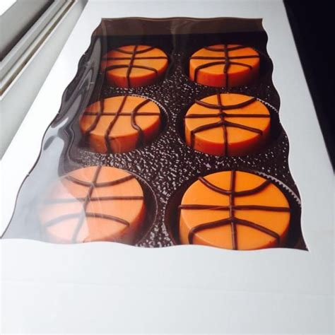 1 Dozen Basketball Oreos Etsy Chocolate Covered Oreos Chocolate