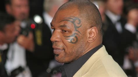 Mike Tyson De Retour Sur Le Ring Il Est Incroyablement En Forme