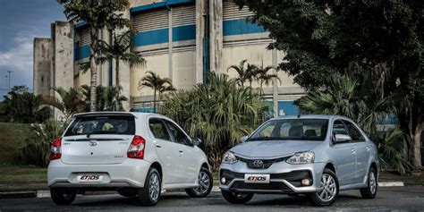 Fiat Cronos Y Toyota Etios Precios De Dos Autos Referentes Del Mercado