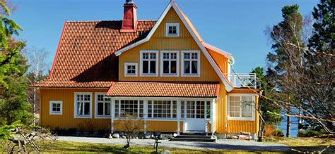 Double hung windows: Timeless elegance and functionality
