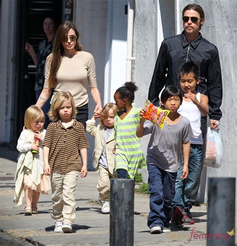 Angelina Jolie Brad Pitt Y Sus Hijos