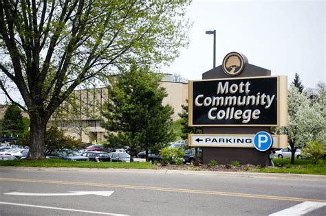 Mott Community College will honor distinguished alumni - mlive.com