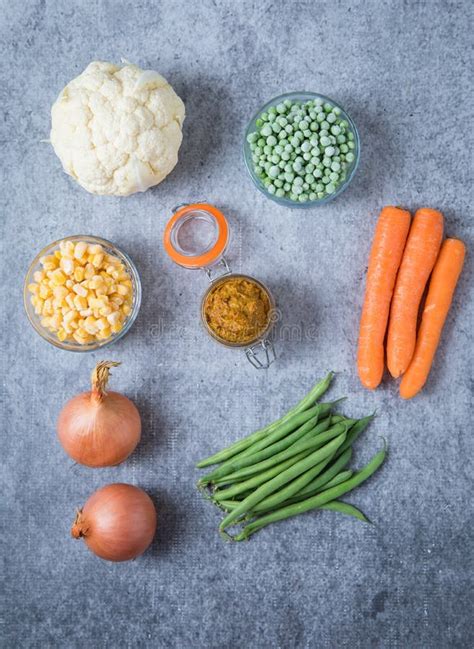 Feij Es De Ervilhas Milho Doce E Cebola Da Cenoura Da Couve Flor Imagem