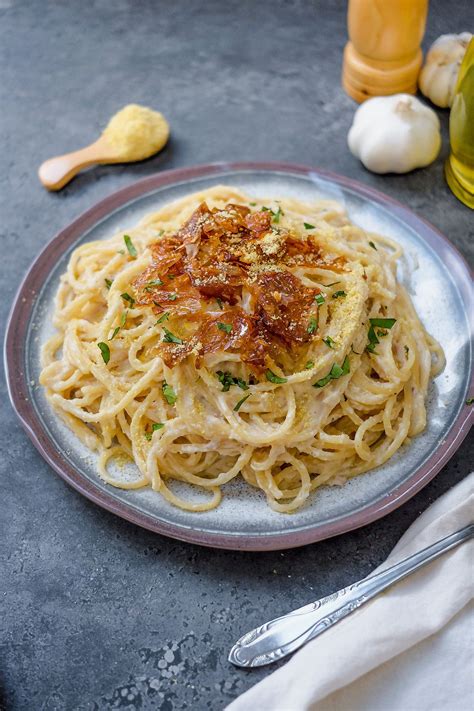 Creamy Vegan Carbonara With Bacon Thefoodietakesflight