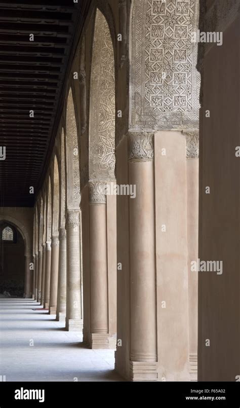 Ibn tulun portico Banque de photographies et dimages à haute